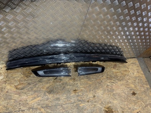 Комплект задних фонарей porsche cayenne (9y0 9y3) 9y004490110