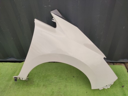 Nissan leaf ii 16- крило передне праве