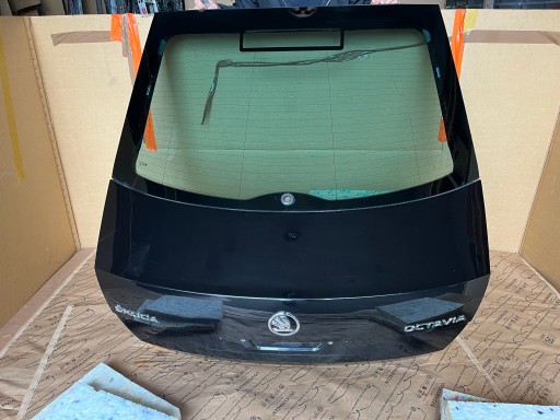 5E5827025F - Skoda octavia iii 5e lift tailgate sedan black original 2018