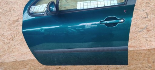 Водійські двері ліві передні peugeot 307 2003