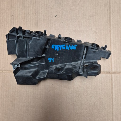 Porsche cayenne 9y крепление надвижной полоски справа справа 9y0807050f