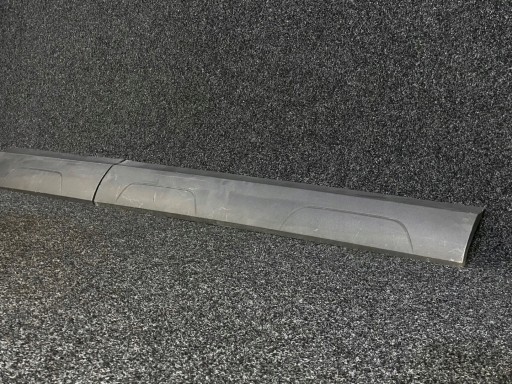 Накладка двери правой передней задней audi q3 8u0853960d 8u0853970